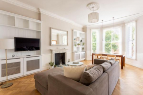 Newly Renovated Two Bedroom Kensington Flat